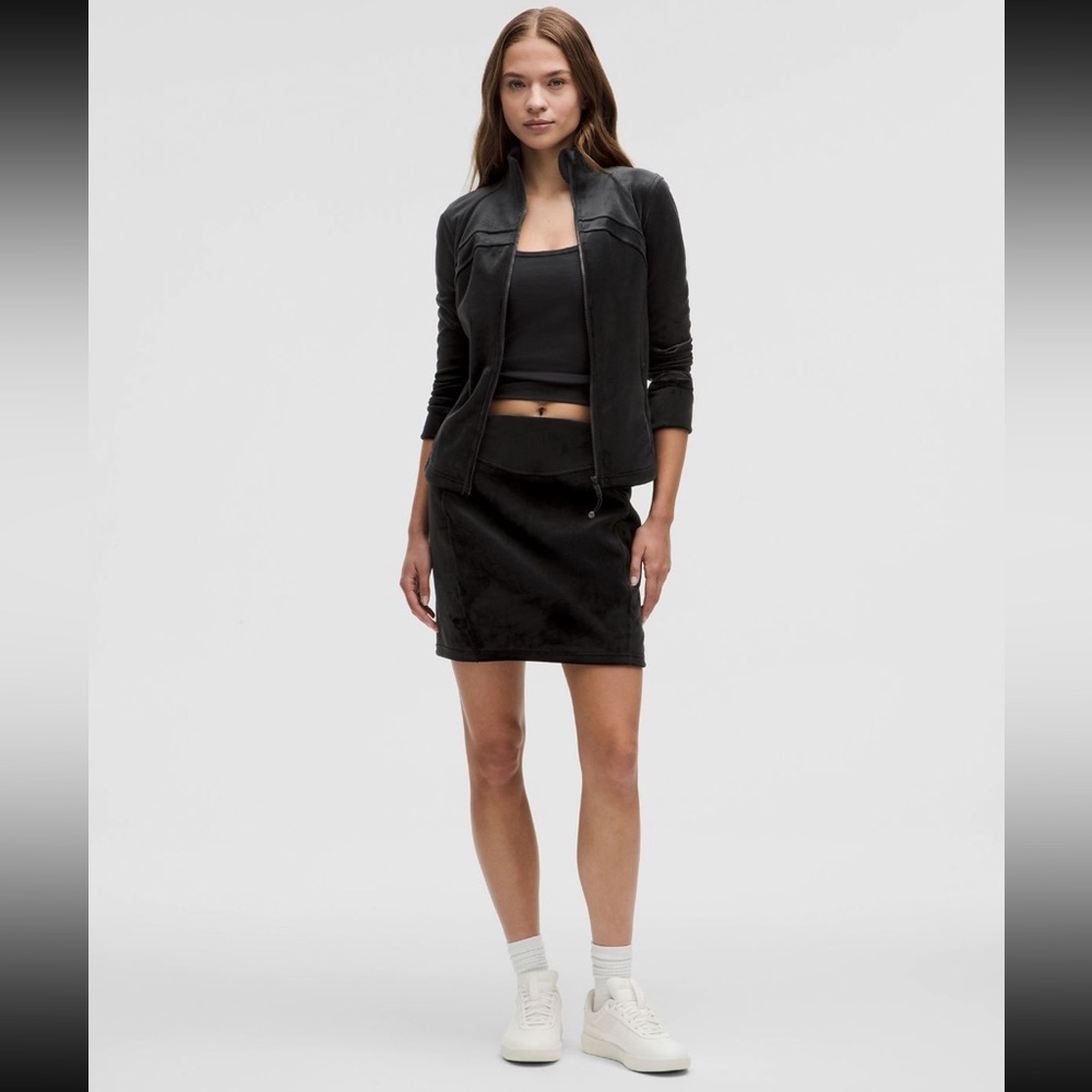 NWT- Lululemon- Scuba HR Mini Skirt- Sz XL- Black - Velvet Plush